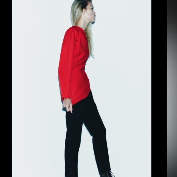 Zara NWT small red one shoulder red RUCHED ASYMMETRIC TOP - Picture 4 of 9